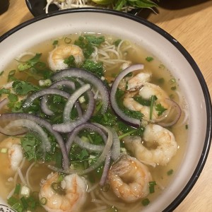 Pho de Camarones