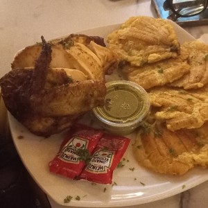 1/4 Pollo rostizado con patacones