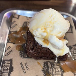 Postres - Salted Caramel Brownie