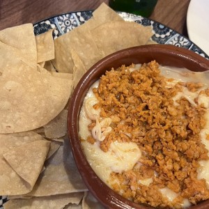 Queso fundido con Chorizo