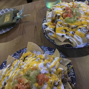 LOS NACHOS - ESPECIALES