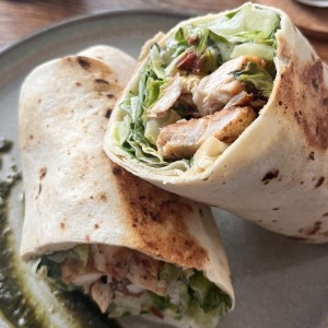 Wrap de pollo al pesto