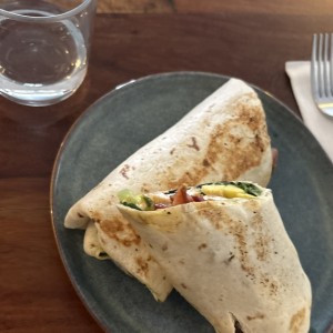 Pesto Pollo Wrap