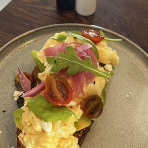 Avocado & eggs 