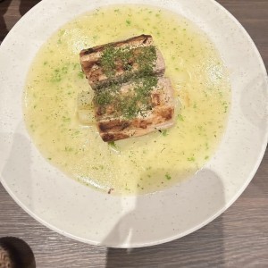 Corvina con papa al mojo