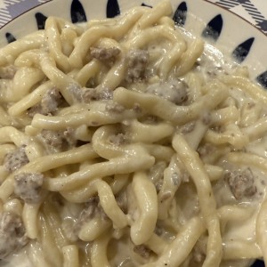 Strozzapreti salsiccia e gorgonzola