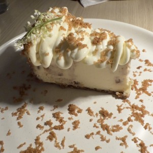 Cinammon Roll Cheesecake