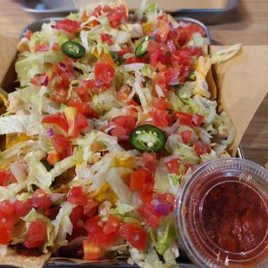 Ultimate Nachos + pollo  