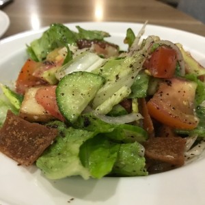 Ensalada Libanesa Fattoush