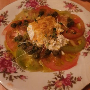 Carpaccio de Tomate,Burrata e Botarga