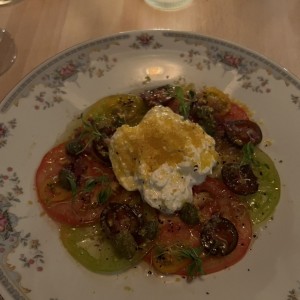 Carpaccio de Tomate, Burrata e Botarga