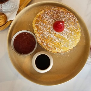 Fluffy Ricotta Pancakes