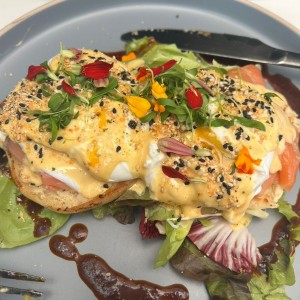BRUNCH - TAMAGO BENEDICTINO