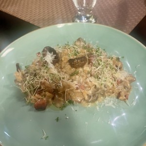 PLATOS FUERTES - Rissoto Zeus