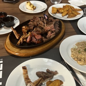 PARRILLADA PANAMA BEEF (para 4 personas)