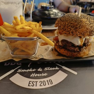 La Pitmaster FINALISTA DEL BURGER WEEK 2024