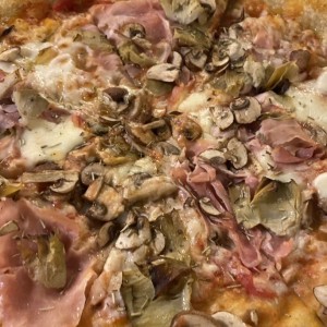 Pizza capricciosa