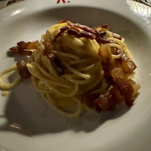 Spaghetti a la carbonara