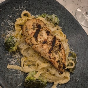 pollo con fettuccini