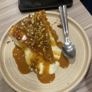torta de caramelo y nueces pecans