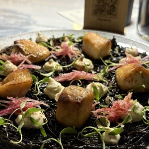 Fideua de Salmon