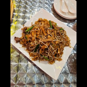 fideos salteados con carne
