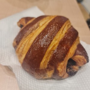 croissant kit kat
