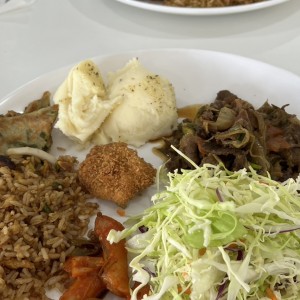 Pure, ensalada, carne, filete de pescado 