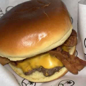 Cheeseburger con extra bacon