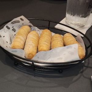Racion de tequeños
