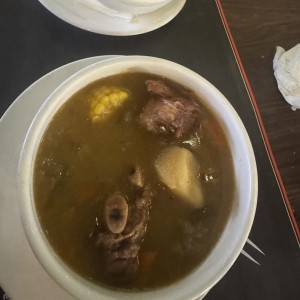 Sopa de costilla ahumada