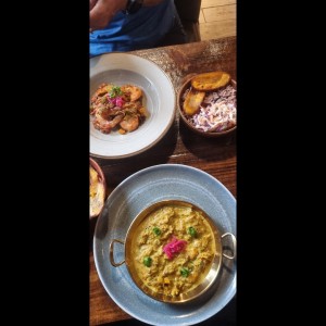 Bacalao C3 y Langostinos al ajillo