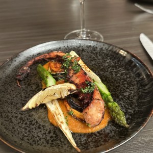 Pulpo con vegetales (menú degustación)