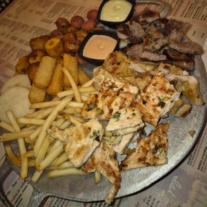 Picada Mixta de Carnes / Mixed Meats Platter (2 People)