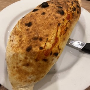 Pizzas - Calzone Sorrento