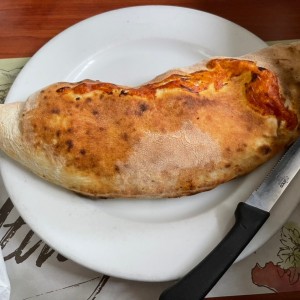 Pizzas - Calzone Sorrento