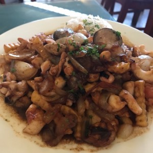 salteado de mariscos