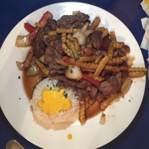 Carnes - Lomo saltado