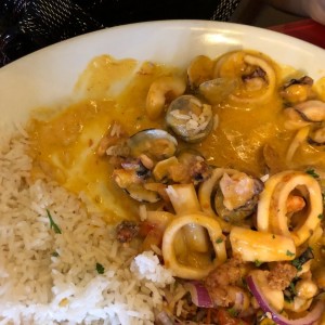 corvina con mariscos