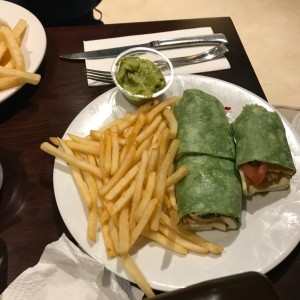 Wrap de pavo y aguacate