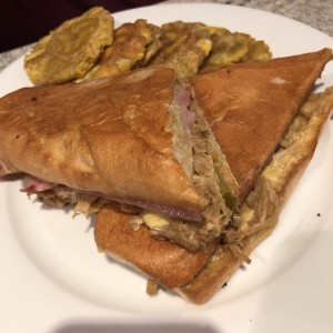 Cubano Las Hadas