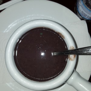 sopa de frijoles negros