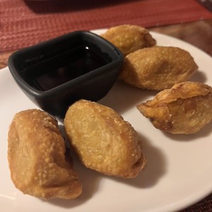 Age Gyozas (rellanas de camaron y puerco, fritas)