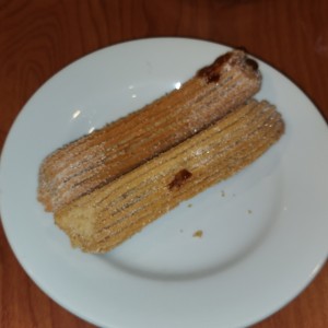 Churros rellenos de manjar