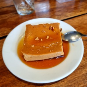 Flan de la casa