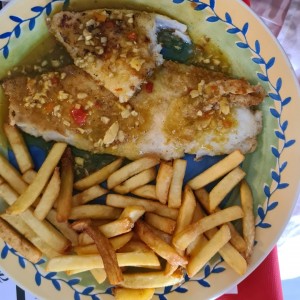 Pescado al Ajillo