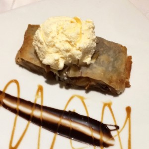 pastel de manzana con helado