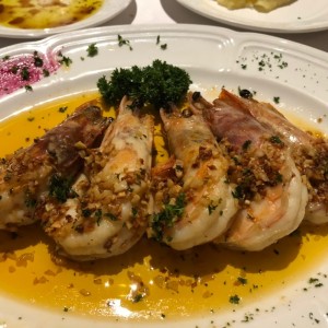 Langostinos al olivo con ajo