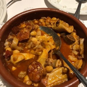 callos con garbanzos