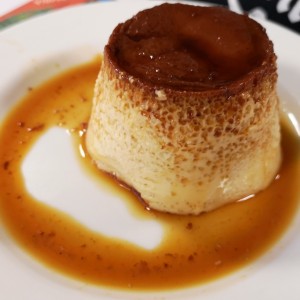 Flan de la casa